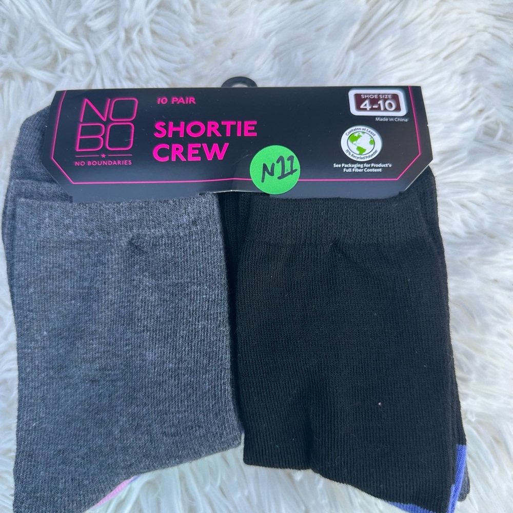 No Boundaries Black and Gray Shortie Crew Socks size 4-10 New